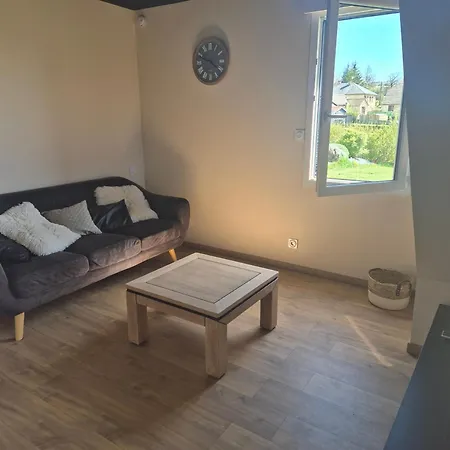 Maison Paisible Et Agreable * Salles-Curan