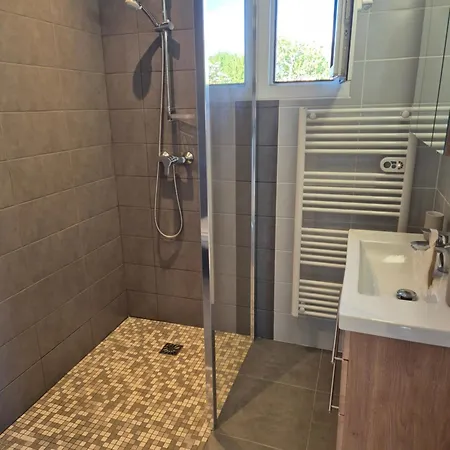 Maison Paisible Et Agreable * Salles-Curan